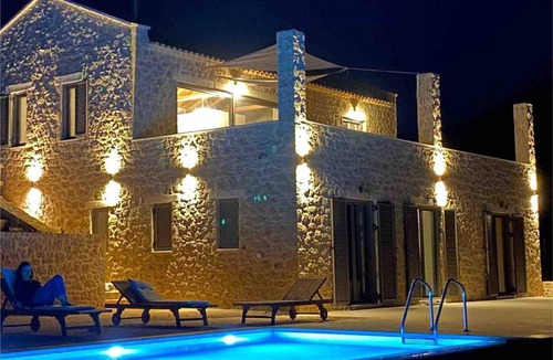 Lefktron Villa | 194 m² Villa ∙ 3 bedrooms ∙ 8 guests