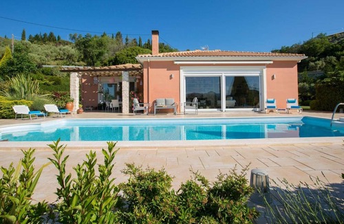Lazarata Villa | 2 bed single storey villa with pool.