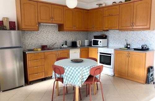 Douliana House | 2-bedroom apartment with large private pool in Tsivaras. Close to the beach.