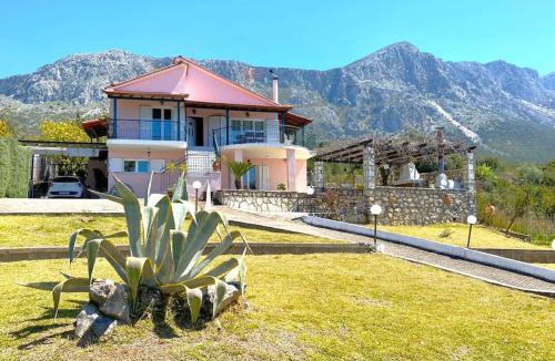 Paleros Villa | 2 bedroom Palm Retreat sea & mountain view