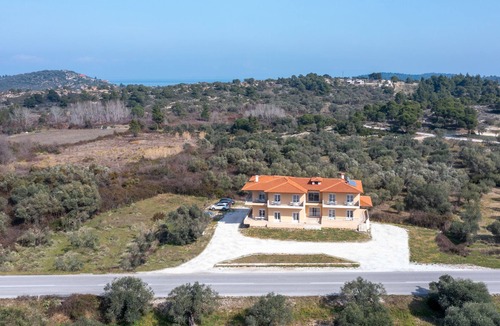 Ormos Panagias Apartment | 2 Connected Studios Ground Floor in the heart of Sithonia Peninsula