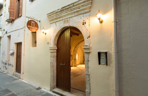 Old Town Rethymnon Apartment | 2. In the heart of the old town , few minutes from the beach !
