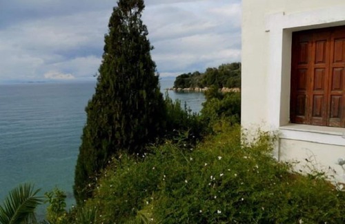 Horto Apartment | 2- room apartment a few steps from the beach with garden