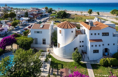 Ialyssos Apartment | 2 room apartment ARES for 2-4 pers. in villa Mylos - great sea views in Ialysos
