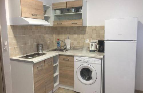 Loutraki Hostel | 20 m² Hostel ∙ 6 guests