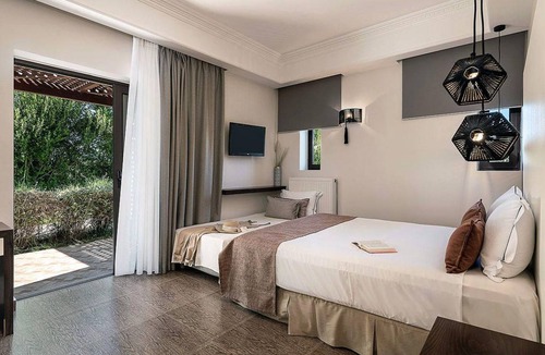 Platanias Town House | 200 m² Farmhouse ∙ 4 bedrooms ∙ 8 guests