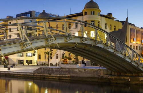 Volos City Centre House | 200 m² House ∙ 3 bedrooms ∙ 8 guests