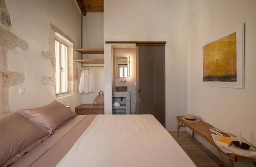 Adele House | 200 m² House ∙ 4 bedrooms ∙ 12 guests