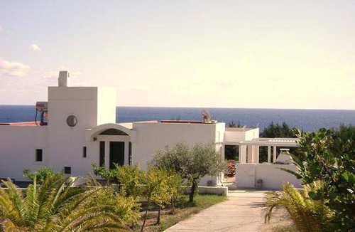 Kiotari House | 200 m² House ∙ 4 bedrooms ∙ 8 guests