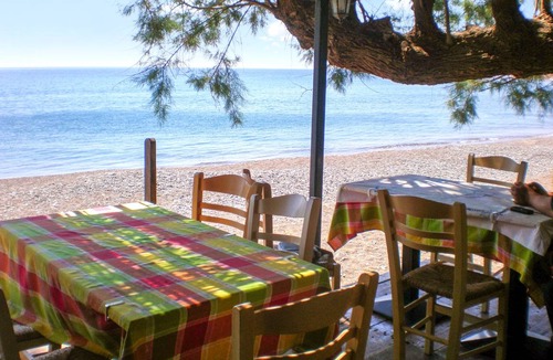 Limnos House | 200 m² House ∙ 5 bedrooms ∙ 13 guests