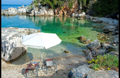 Kassiopi Villa | 200 m² Villa ∙ 4 bedrooms ∙ 8 guests