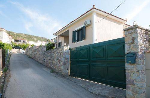 Kiveri Villa | 200 m² Villa ∙ 4 bedrooms ∙ 8 guests