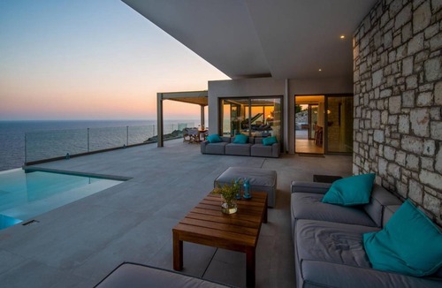 Mpogdanatika Villa | 200 m² Villa ∙ 4 bedrooms ∙ 8 guests