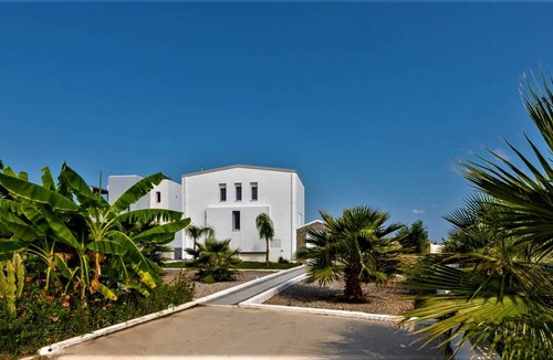 Zipari Villa | 200 m² Villa ∙ 5 bedrooms ∙ 11 guests