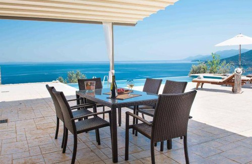 Kefalari Villa | 200 m² Villa ∙ 3 bedrooms ∙ 9 guests