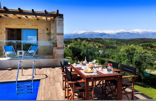 Almyrida Villa | 203 m² Villa ∙ 3 bedrooms ∙ 6 guests