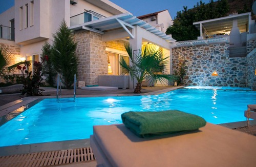 Sivas Villa | 205 m² Villa ∙ 3 bedrooms ∙ 6 guests