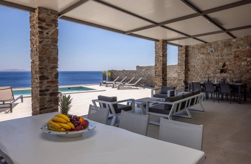 Agios Sostis Villa | 210 m² Villa ∙ 3 bedrooms ∙ 8 guests