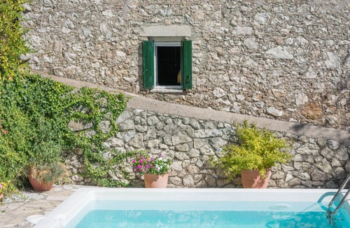 Drimonas House | 220 m² House ∙ 4 bedrooms ∙ 9 guests