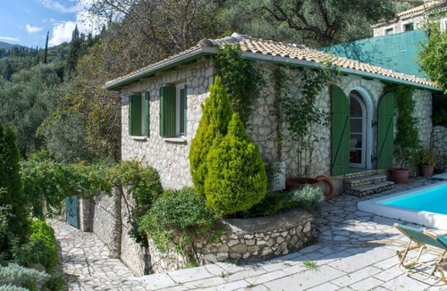 Drimonas House | 220 m² House ∙ 4 bedrooms ∙ 9 guests