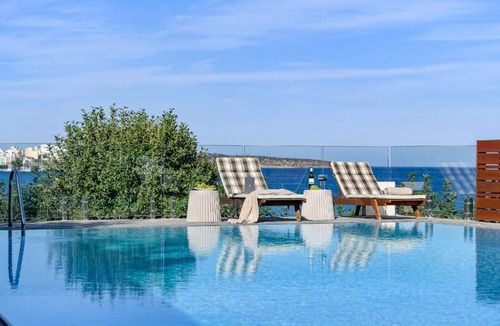 Almyros House | 220 m² House ∙ 4 bedrooms ∙ 7 guests