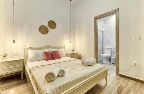 Pigadhakia Villa | 220 m² Villa ∙ 5 bedrooms ∙ 11 guests