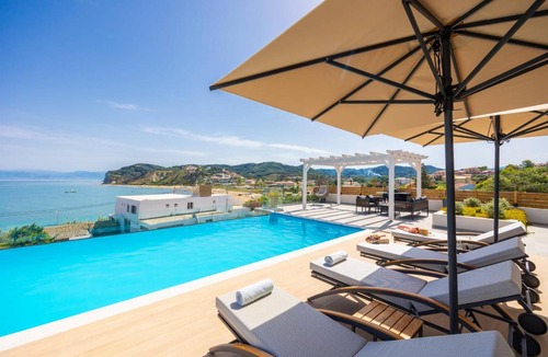 Agios Stefanos Avliotes Villa | 220 m² Villa ∙ 3 bedrooms ∙ 7 guests