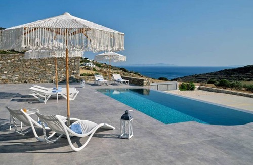 Paros Villa | 224 m² Villa ∙ 5 bedrooms ∙ 10 guests