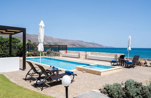 Rapaniana House | 226 m² House ∙ 3 bedrooms ∙ 6 guests