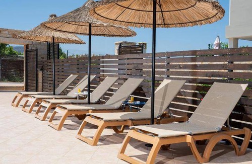 Agkisaras Hotel | 230 m² Hotel ∙ 5 bedrooms ∙ 12 guests