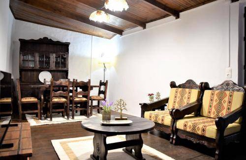 Mourtzana Villa | 230 m² Villa ∙ 5 bedrooms ∙ 11 guests