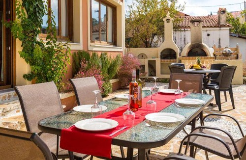 Aleimmatades House | 240 m² House ∙ 3 bedrooms ∙ 6 guests