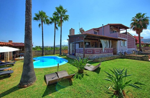 Oasis Villa | 240 m² Villa ∙ 5 bedrooms ∙ 9 guests