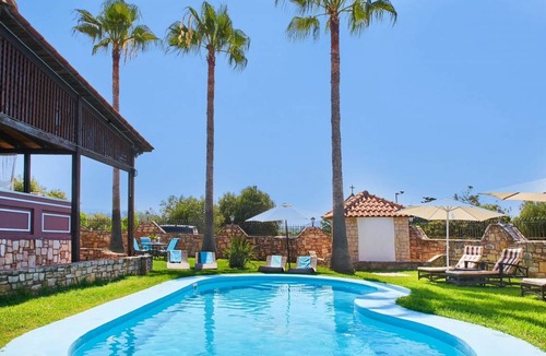 Oasis Villa | 240 m² Villa ∙ 5 bedrooms ∙ 9 guests