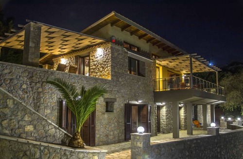 Spanokhorion Apartment | 250 m² Apartment ∙ 4 bedrooms ∙ 8 guests