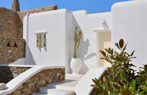 Ftelia Hotel | 250 m² Hotel ∙ 5 bedrooms ∙ 127 guests
