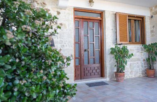Filaki House | 250 m² House ∙ 3 bedrooms ∙ 8 guests
