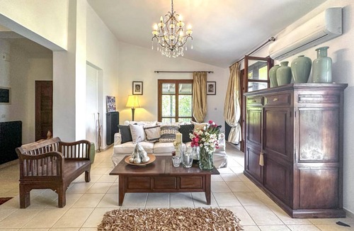 Astros House | 250 m² House ∙ 5 bedrooms ∙ 10 guests