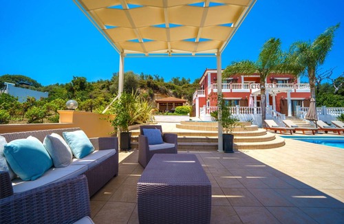 Polemarchi Villa | 260 m² Villa ∙ 3 bedrooms ∙ 6 guests