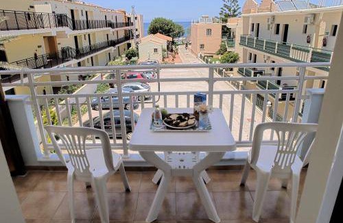 Agia Marina Apartment | 27 m² Serviced apartment ∙ 127 guests