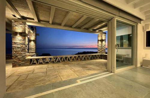 Koundouros Villa | 275 m² Villa ∙ 4 bedrooms ∙ 8 guests