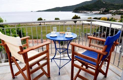 Charakas Hotel | 28 m² Hotel ∙ 3 guests