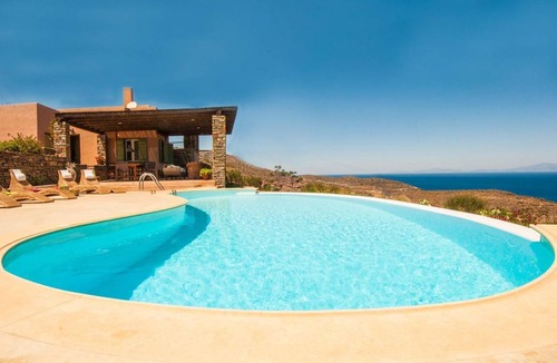 Kea House | 280 m² House ∙ 8 bedrooms ∙ 22 guests