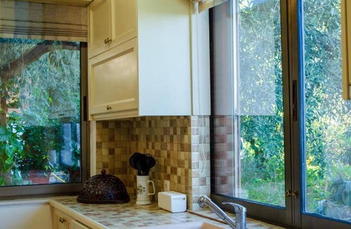 Loutra Oraias Elenis House | 280 m² House ∙ 5 bedrooms ∙ 12 guests