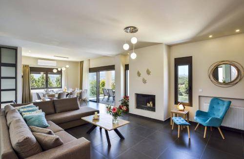 Vamvakopoulo Villa | 280 m² Villa ∙ 5 bedrooms ∙ 10 guests