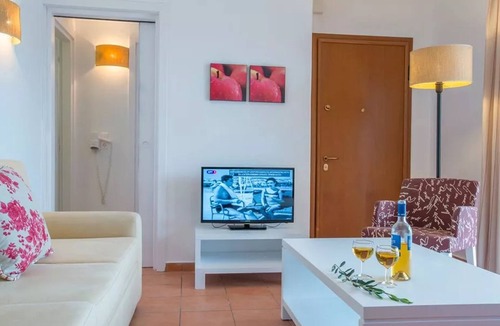 Ieromonachos Hotel | 3 Bedroom Pool Suite Sea View