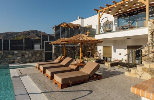 Koutsouras Villa | 3-bedroom villa in gorgeous Makry Gialos with AC, WiFi