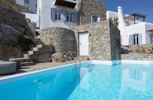 Psarou Villa | 3 bedroom Villa in Psarou with private pool by Diles Villas