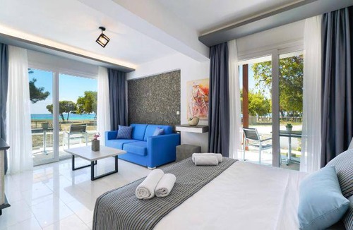 Ormos Prinou Apartment | 30 m² Serviced apartment ∙ 4 guests