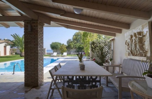 Varkiza Apartment | 300 m² Apartment ∙ 4 bedrooms ∙ 8 guests